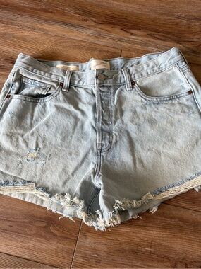 Universal Thread 90s baggy mid rise Light Blue Distressed Denim Shorts